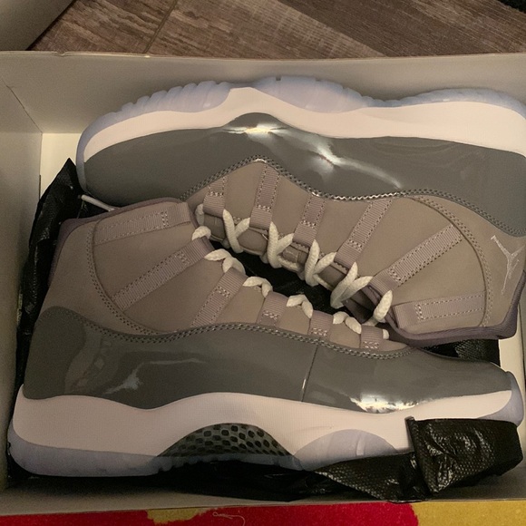 retro jordan 11 size 9